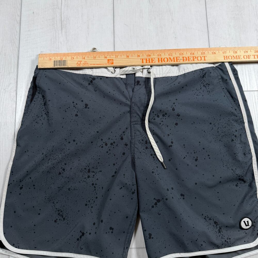Vuori Cruise Board Shorts Men 34 Gray Blue Dots Inseam 7" Unlined Swim Trunks - Picture 8 of 8